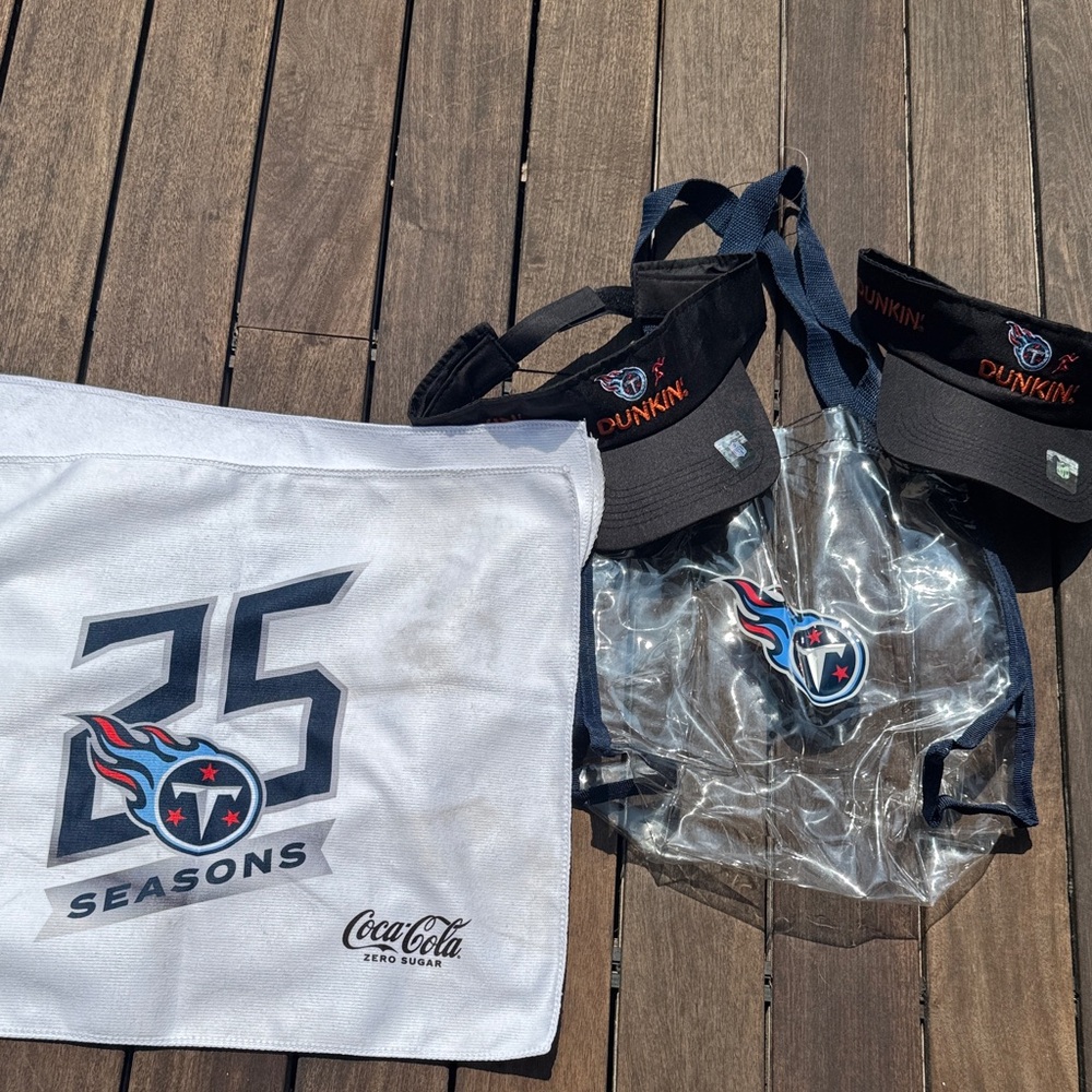 Tennessee Titans 25 Seasons Tote and Visors